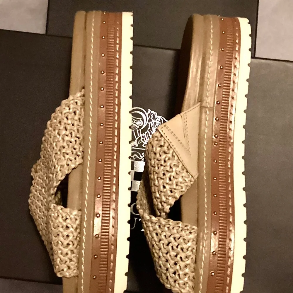 New Vince Camuto Women’s Mule Espadrille Woven Natural Tan Sandal Studded Sz 6.5